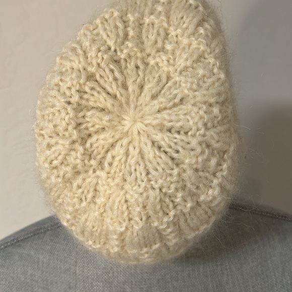 DC Cream Knit Beanie - Picture 2 of 3